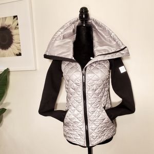 VICTORIA'S SECRET -  Sport Silver & Black Jacket